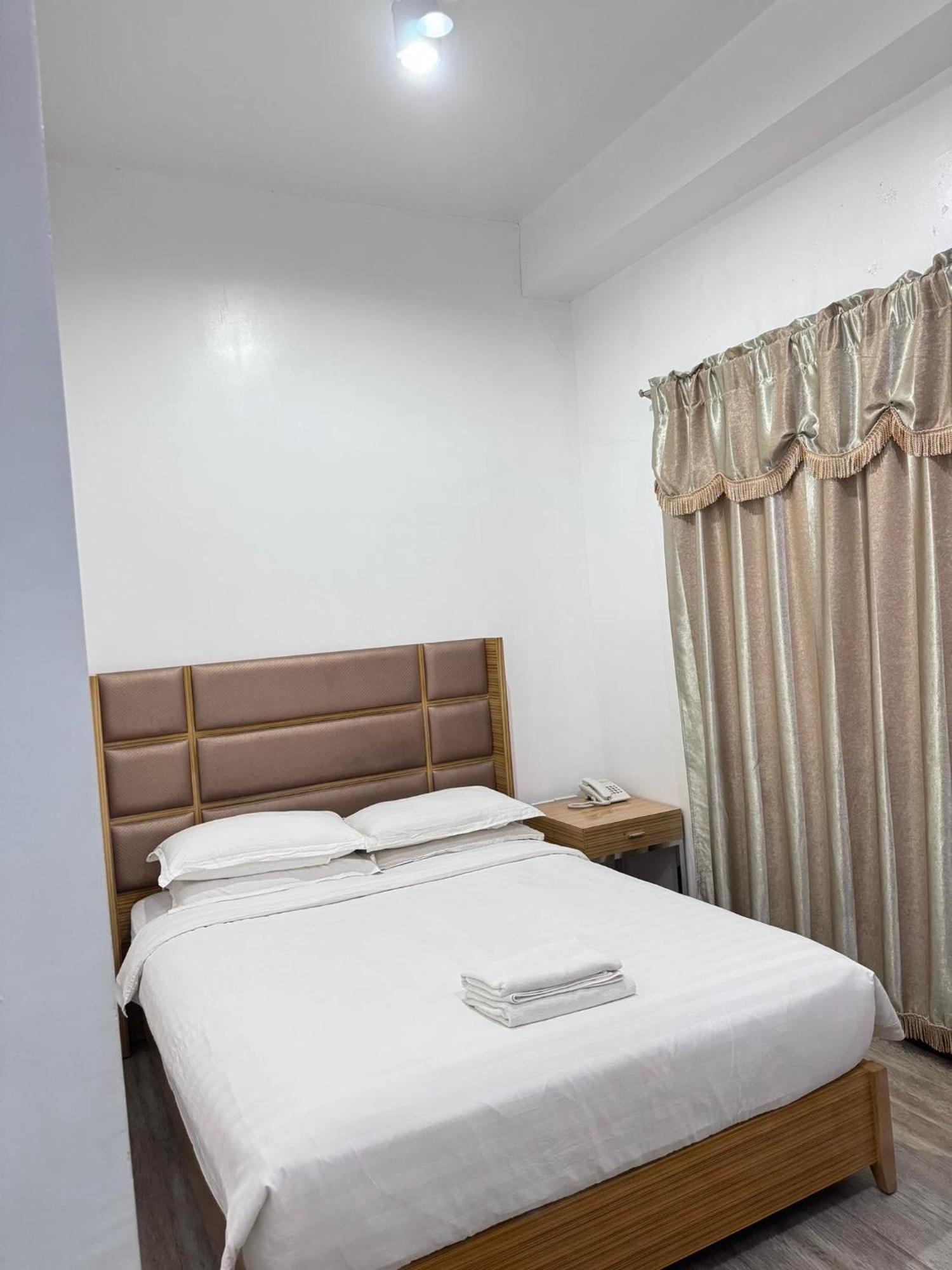 Jeamco Royal Hotel-Palawan Puerto Princesa Ngoại thất bức ảnh