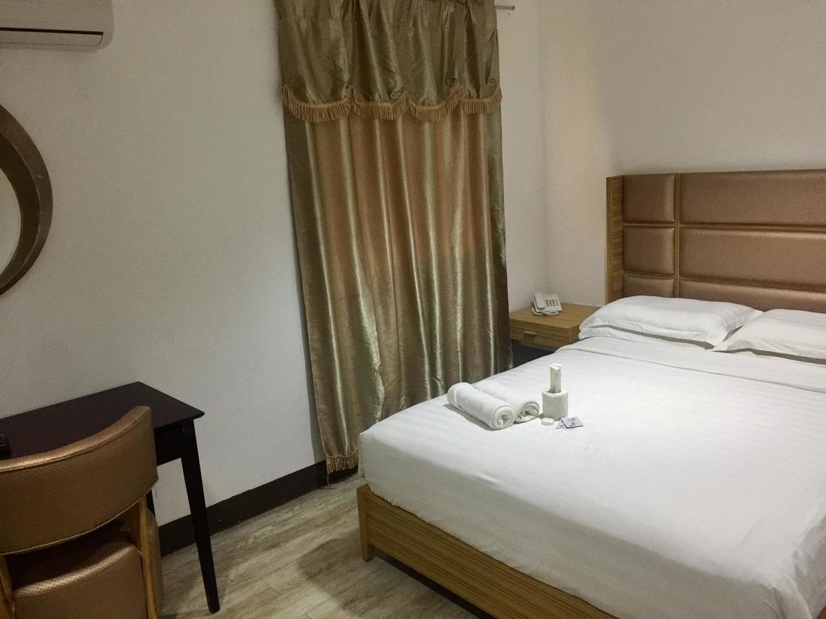 Jeamco Royal Hotel-Palawan Puerto Princesa Ngoại thất bức ảnh