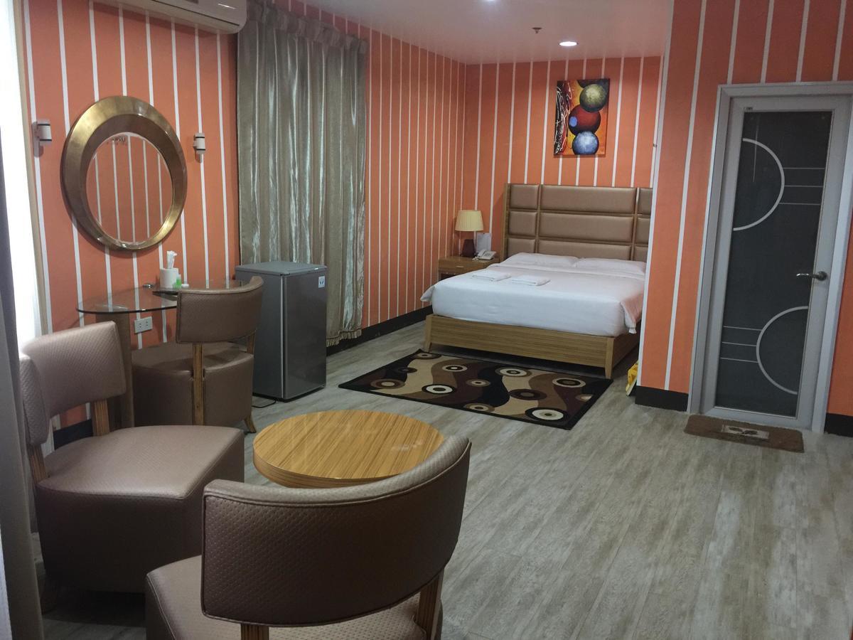 Jeamco Royal Hotel-Palawan Puerto Princesa Ngoại thất bức ảnh